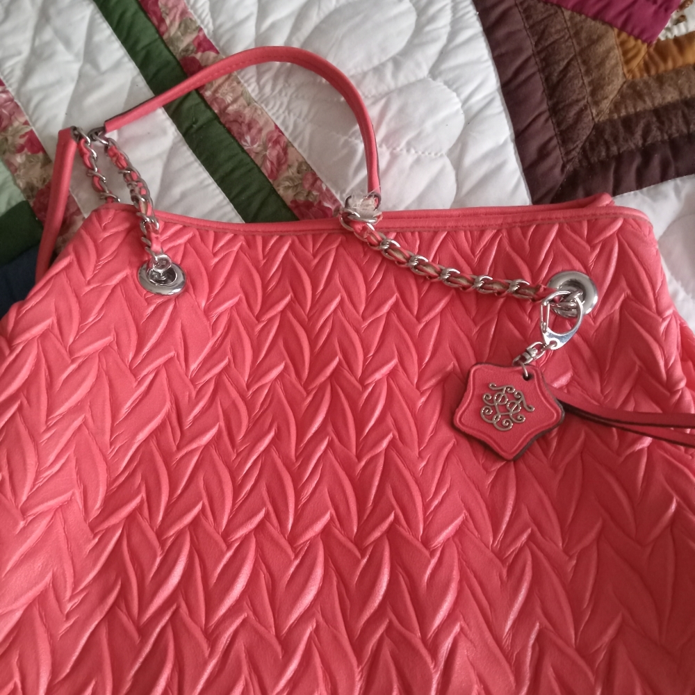 Jessica Simpson purse